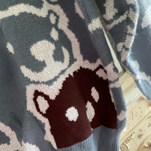 Blue Bear Pattern Sweater - Picture 2 of 4